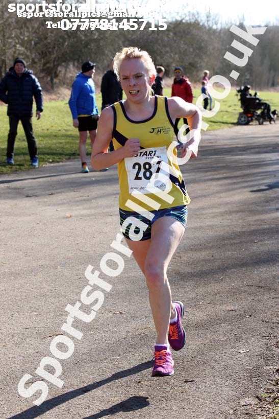 Senior women and vets women and men, 2018 Royal Signals NECAA Road Relays, Hetton. Photo: David T. Hewitson/Sports for All Pics